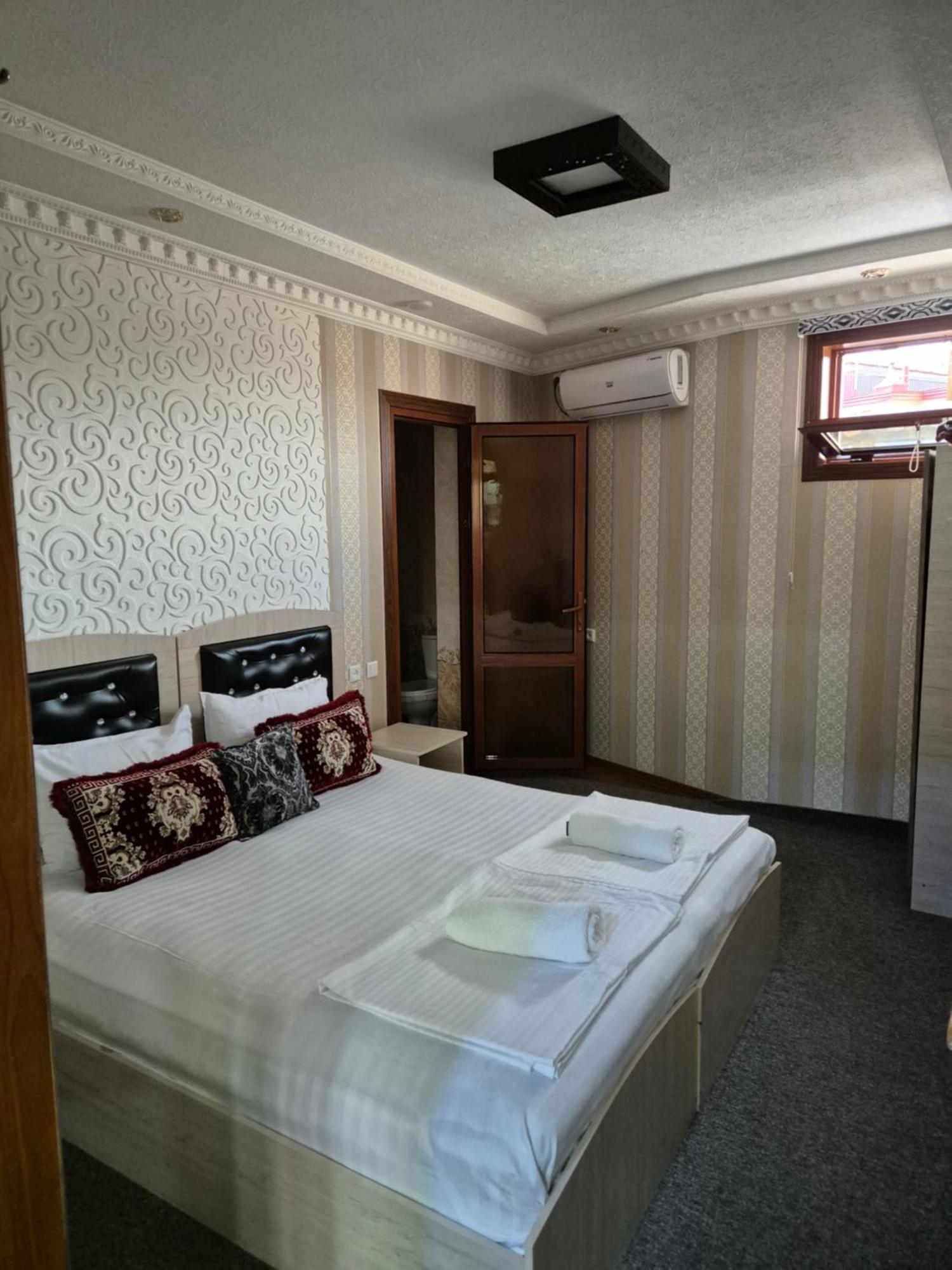 Hotelvazira Samarkand Esterno foto